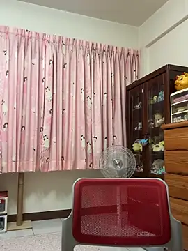 ladypaggy online show from April 16, 2026, 3:13 pm