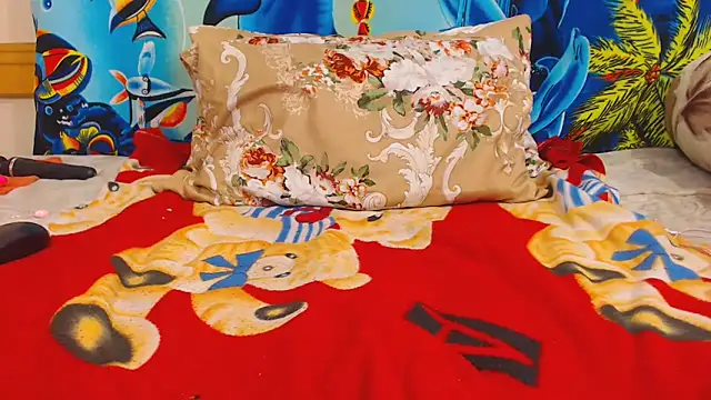 ChocolateClit online show from September 14, 2025, 9:47 pm