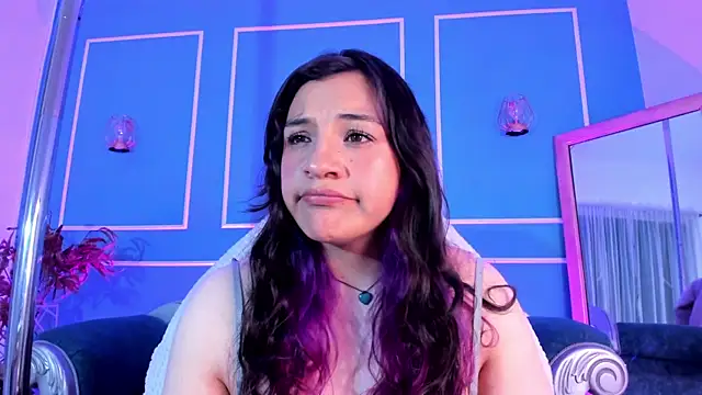 TaraTaylorr online show from November 18, 2025, 4:28 am