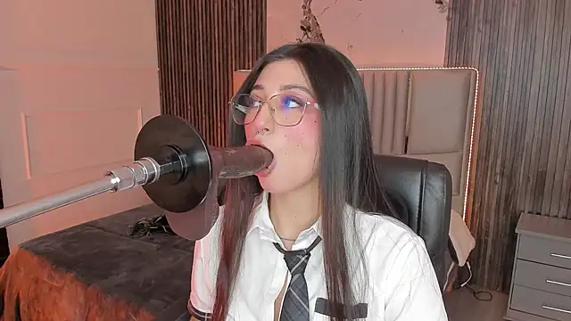 Snapshot of Gabrielakassi chatting on October 2, 2025, 11:39 am Gabrielakassi online show from October 2, 2025, 11:39 am