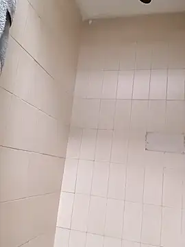 amelia noe online show from November 14, 2025, 8:29 pm