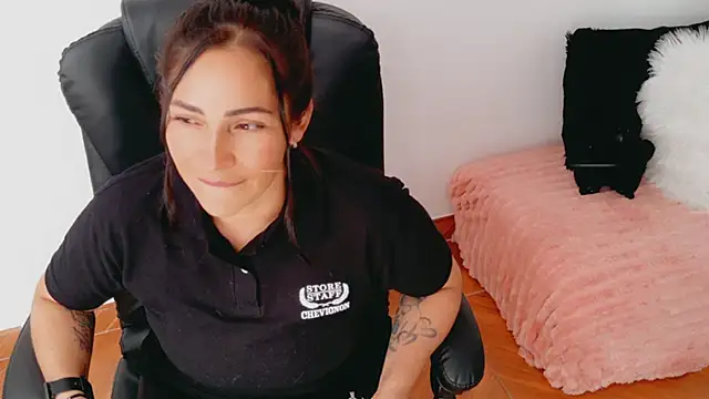 luna lgomez  online show from March 24, 2026, 7:08 pm