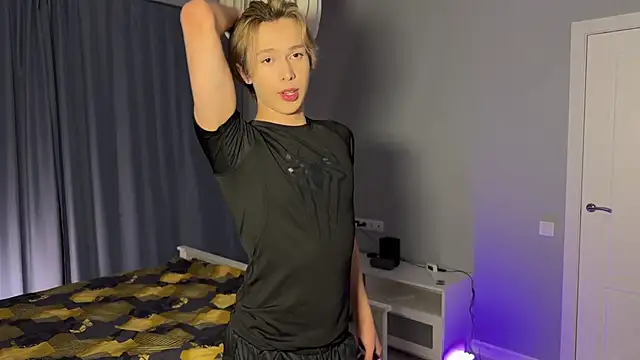 Snapshot of ciaoalex chatting on March 5, 2025, 8:00 pm ciaoalex online show from March 5, 2025, 8:00 pm