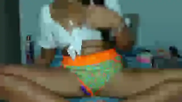 Snapshot of FresitaSquirt24 chatting on March 19, 2025, 1:54 am FresitaSquirt24 online show from March 19, 2025, 1:54 am