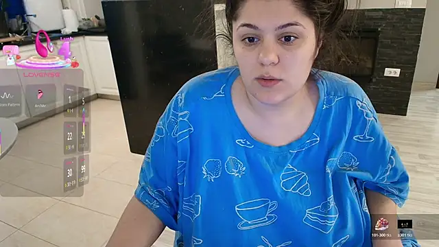 Snapshot of Layla- chatting on February 19, 2026, 11:28 am Layla- online show from February 19, 2026, 11:28 am