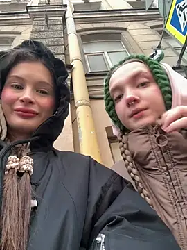 Snapshot of melicious_ chatting on March 15, 2025, 3:37 pm melicious online show from March 15, 2025, 3:37 pm