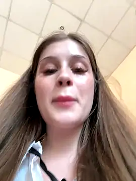 Snapshot of melicious_ chatting on October 5, 2025, 7:50 am melicious online show from October 5, 2025, 7:50 am