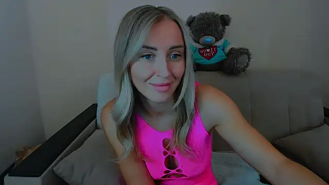 snezana blond online show from March 17, 2025, 1:18 pm