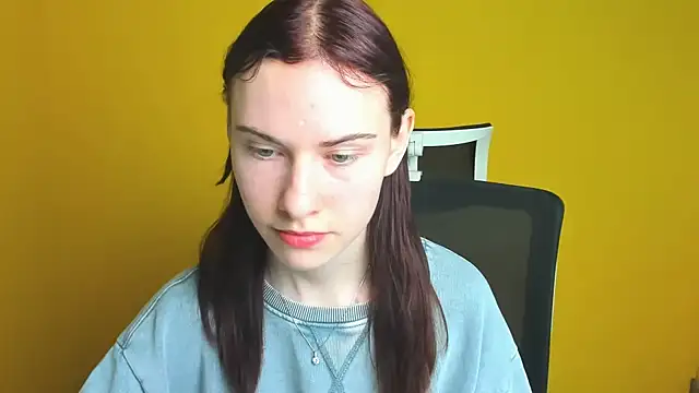 Fiona Night online show from March 14, 2025, 6:18 pm