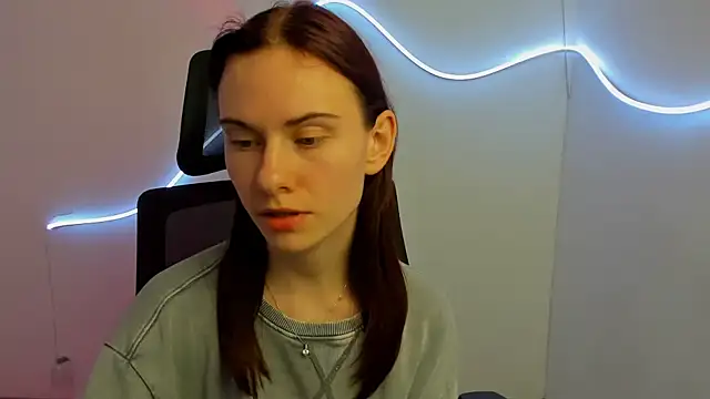 Fiona Night online show from March 20, 2025, 4:29 am