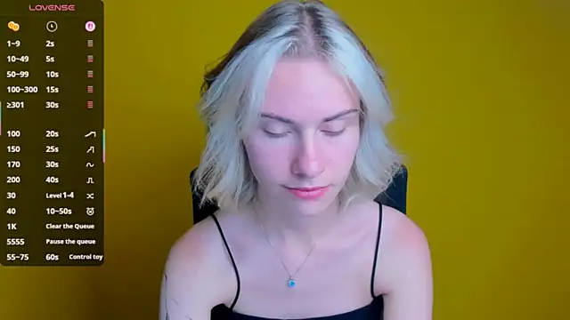 Fiona Night online show from September 16, 2025, 5:03 pm