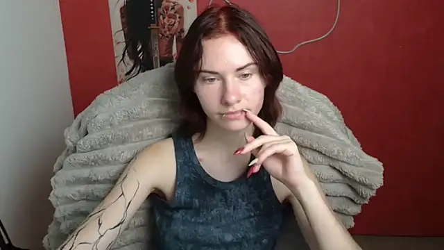 Fiona Night online show from July 17, 2026, 5:25 am
