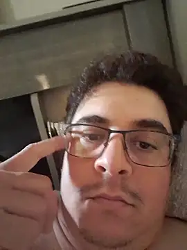 Snapshot of Edsonborges123 chatting on March 22, 2025, 2:14 pm Edsonborges123 online show from March 22, 2025, 2:14 pm