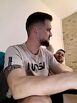 Snapshot of iurinicola chatting on February 11, 2026, 8:25 pm iurinicola online show from February 11, 2026, 8:25 pm