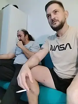 Snapshot of iurinicola chatting on February 13, 2026, 9:44 pm iurinicola online show from February 13, 2026, 9:44 pm