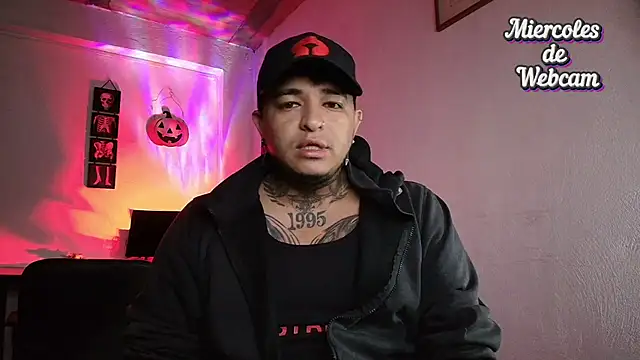 Snapshot of Strip_Classes_Col chatting on September 10, 2025, 3:12 pm Strip Classes Col online show from September 10, 2025, 3:12 pm