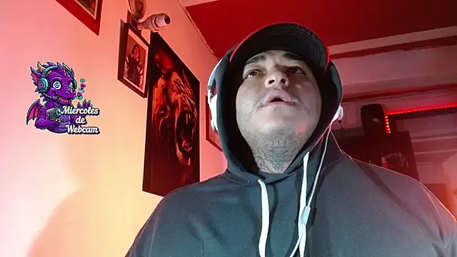 Snapshot of Strip_Classes_Col chatting on April 16, 2026, 12:00 am Strip Classes Col online show from April 16, 2026, 12:00 am