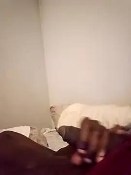 Snapshot of menzix96 chatting on March 17, 2025, 5:27 pm menzix96 online show from March 17, 2025, 5:27 pm