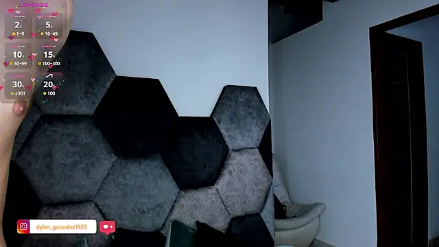 Snapshot of Dylan_Turnerr chatting on September 9, 2025, 9:03 pm Dylan Turnerr online show from September 9, 2025, 9:03 pm