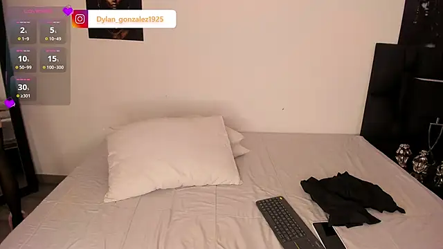 Dylan Turnerr online show from June 10, 2026, 4:23 am