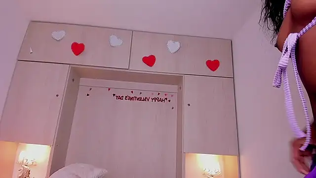 BeverlySteel online show from February 18, 2026, 8:05 pm