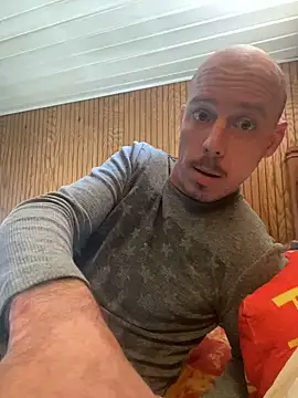 Mac ThunderCock online show from March 1, 2025, 3:05 pm