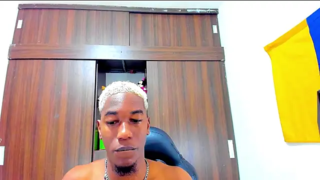 Dreamastercum  online show from January 8, 2026, 10:12 pm