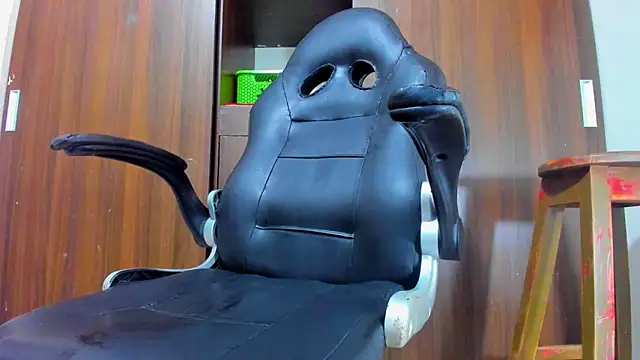 Dreamastercum  online show from March 12, 2026, 10:49 pm