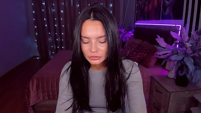 DanaSincere online show from March 20, 2025, 4:18 am