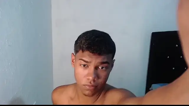 Jampier sexyboy online show from March 8, 2025, 8:25 pm