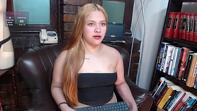 i am karoll online show from March 31, 2026, 7:03 pm