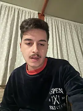 Snapshot of ategurl192 chatting on December 15, 2025, 9:30 pm ategurl192 online show from December 15, 2025, 9:30 pm