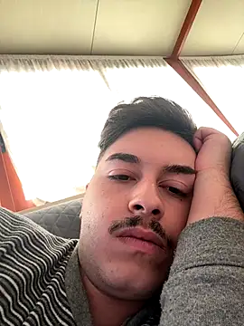 Snapshot of ategurl192 chatting on January 8, 2026, 8:05 am ategurl192 online show from January 8, 2026, 8:05 am