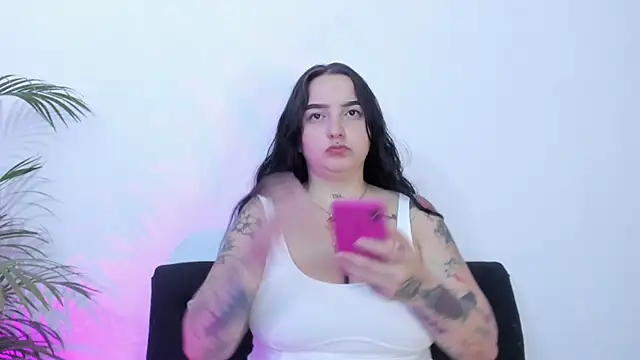 Snapshot of Celestte chatting on September 11, 2025, 12:33 am Celestte online show from September 11, 2025, 12:33 am