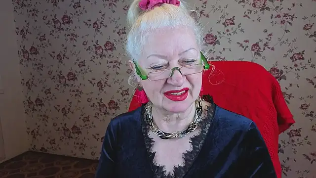 Maya Mayflower online show from December 15, 2025, 4:06 am