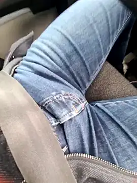 Snapshot of GM51-1988 chatting on November 18, 2025, 10:09 am GM51-1988 online show from November 18, 2025, 10:09 am