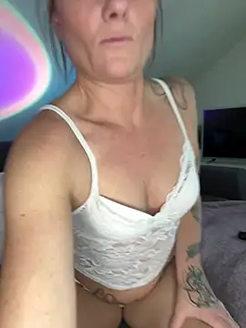 SpicyKylieFoxx online show from June 24, 2026, 9:19 am