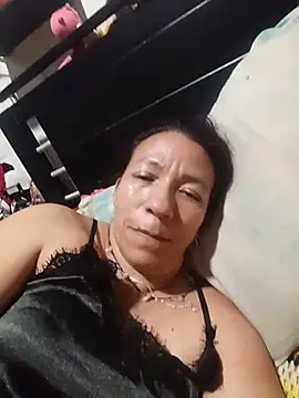 Snapshot of Antonela45 chatting on June 25, 2026, 1:27 am Antonela45 online show from June 25, 2026, 1:27 am