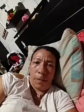 Snapshot of Antonela45 chatting on June 27, 2026, 12:15 am Antonela45 online show from June 27, 2026, 12:15 am