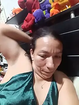 Snapshot of Antonela45 chatting on July 11, 2026, 10:44 pm Antonela45 online show from July 11, 2026, 10:44 pm