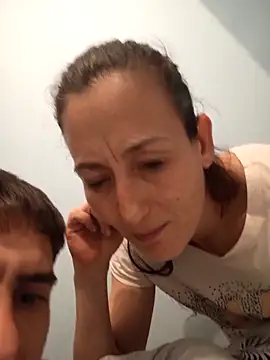 Snapshot of Anonim2026 chatting on March 15, 2025, 11:06 pm Anonim2026 online show from March 15, 2025, 11:06 pm