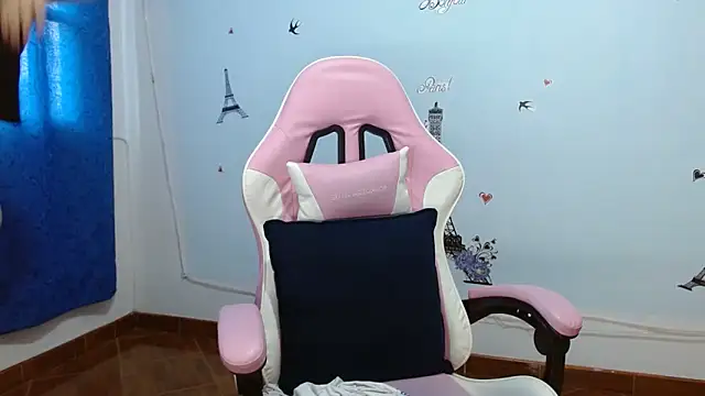 nanis milf online show from April 18, 2026, 8:09 pm