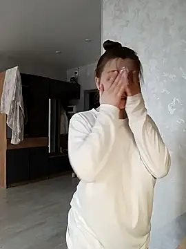 Bonechka online show from November 12, 2025, 7:09 am