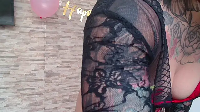 Cristal Velle online show from March 5, 2025, 5:08 pm