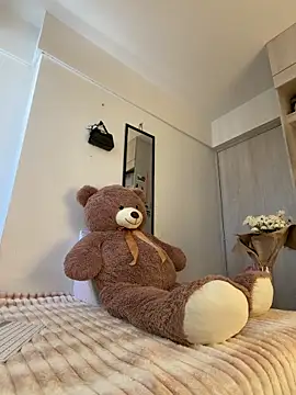 ZaraLuuv online show from February 28, 2026, 7:48 pm