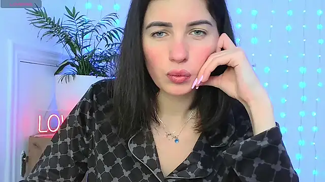 Snapshot of neferutt chatting on January 19, 2026, 1:48 pm neferutt online show from January 19, 2026, 1:48 pm