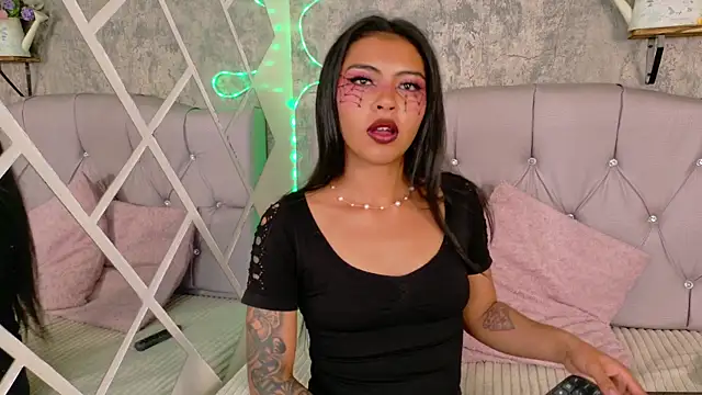 Devil AliceXo online show from October 8, 2025, 8:50 pm