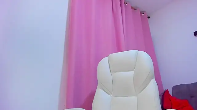 gaaby foxx online show from November 11, 2025, 1:22 pm