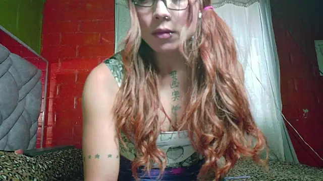 Snapshot of daniia_johns chatting on October 8, 2025, 10:18 pm daniia johns online show from October 8, 2025, 10:18 pm