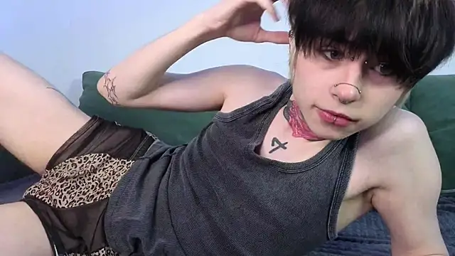 Alex Vallley online show from April 17, 2026, 10:57 pm